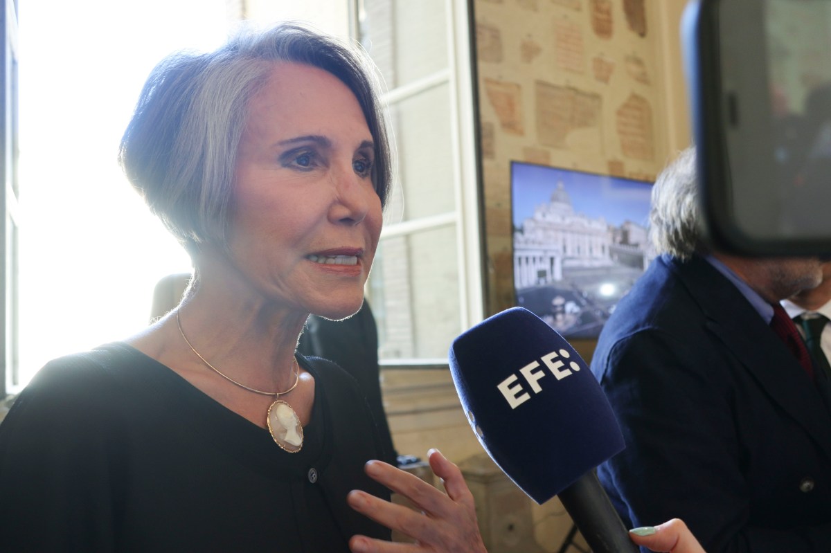 El papa Francisco se reúne con famosos comediantes como Jimmy Fallon y Florinda Meza en el Vaticano