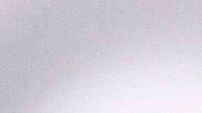 George Clooney posando.