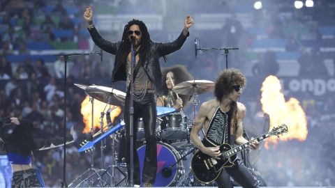 Lenny Kravitz brilló en la previa de la final de la Champions League al ritmo del rock