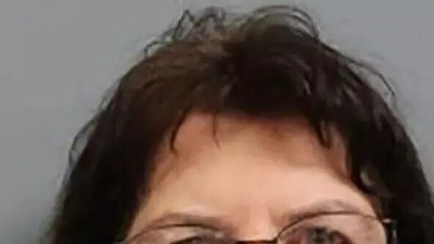 651daa5f3db74fe7cf58d532