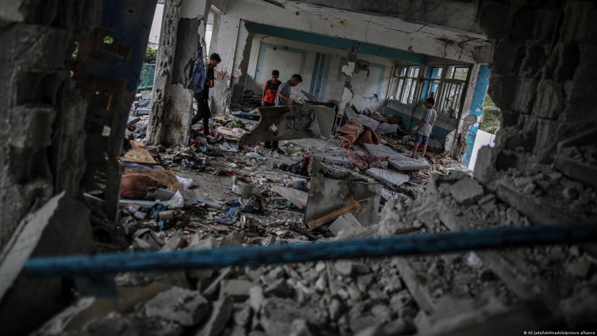 Israel bombardea dos escuelas de UNRWA en Gaza