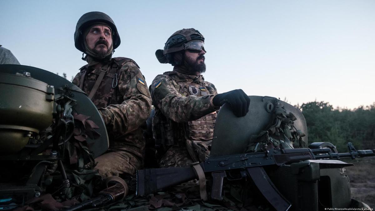 Ucrania y Rusia intercambian 180 prisioneros de guerra