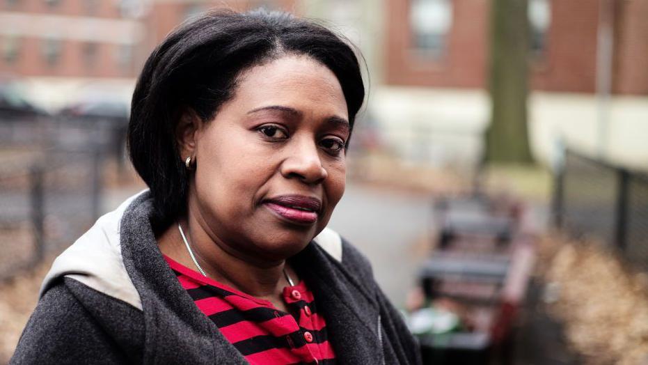 ¿Por qué los dominicanos prefieren dejar un país en crecimiento?