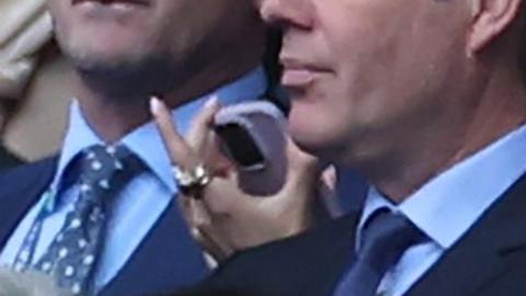 Florentino Pérez celebra luego del triunfo del Real Madrid 2-0 frente al Borussia Dortmund.