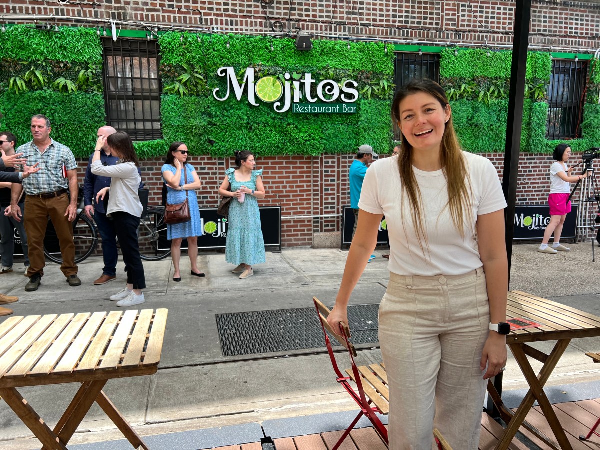 60 restaurantes de Queens tendrán comedores exteriores sin pagar un solo dólar: Mojitos Restaurant fue el primero