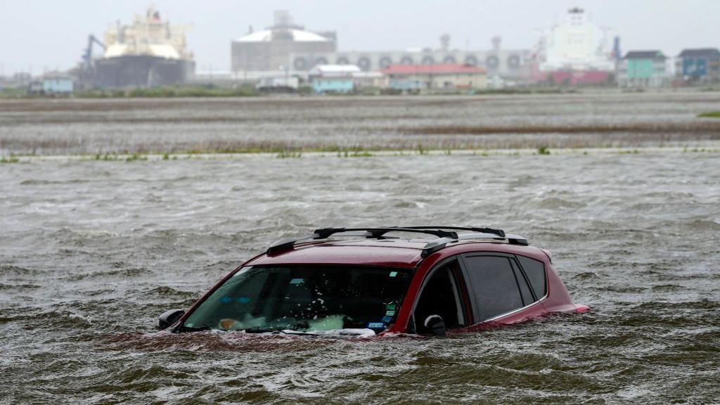 Impactantes fotografías de la devastación causada por la tormenta Alberto en México y Texas