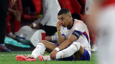 "La nariz de Kylian no está nada bien": Didier Deschamps preocupado por la lesión de Mbappé