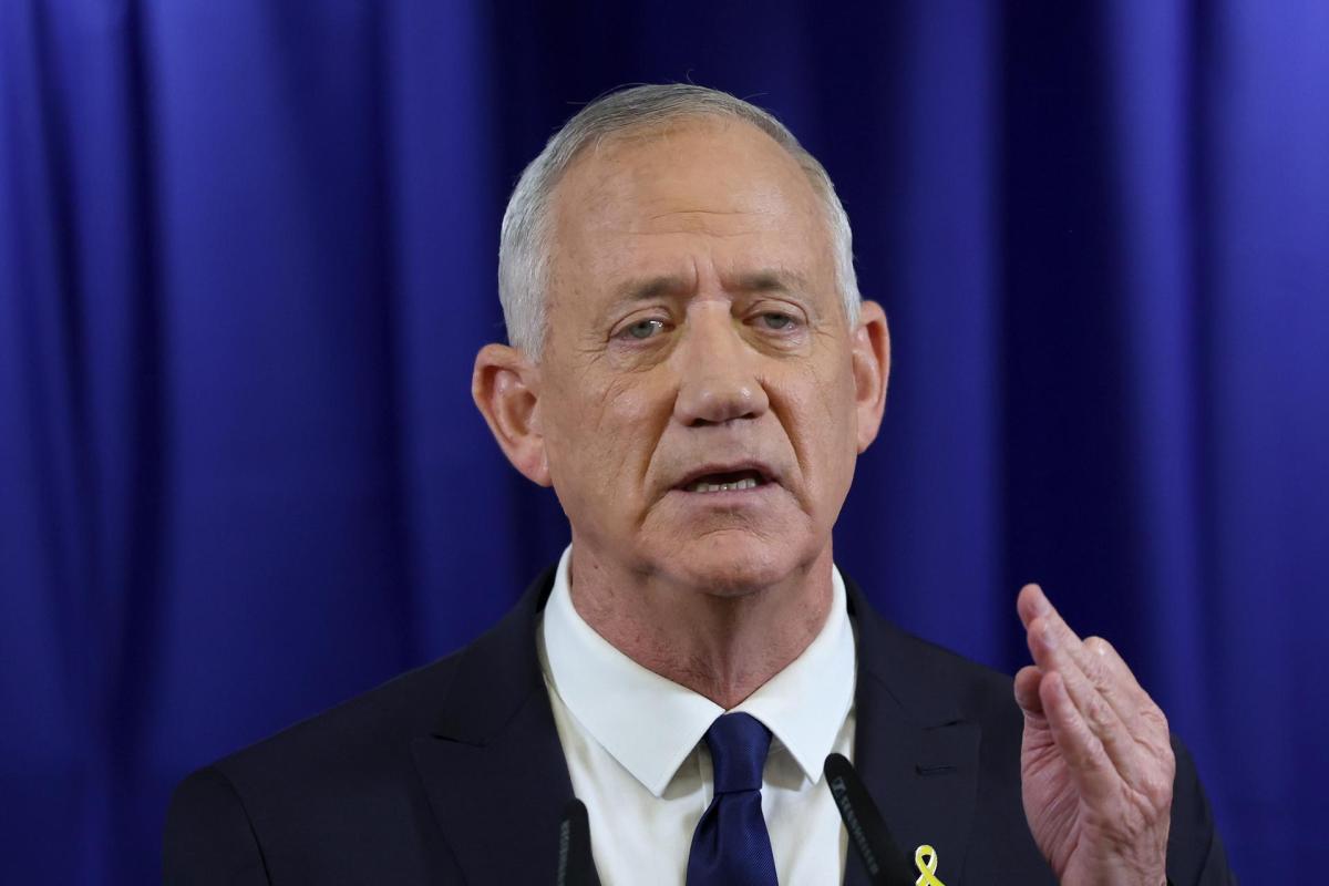 Ministro del Gabinete de Guerra de Israel renunció por la gestión militar de Benjamín Netanyahu