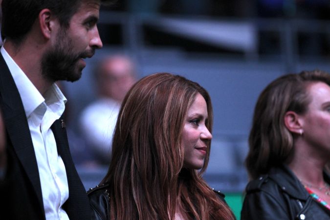 Shakira posando junto a Gerard Piqué.