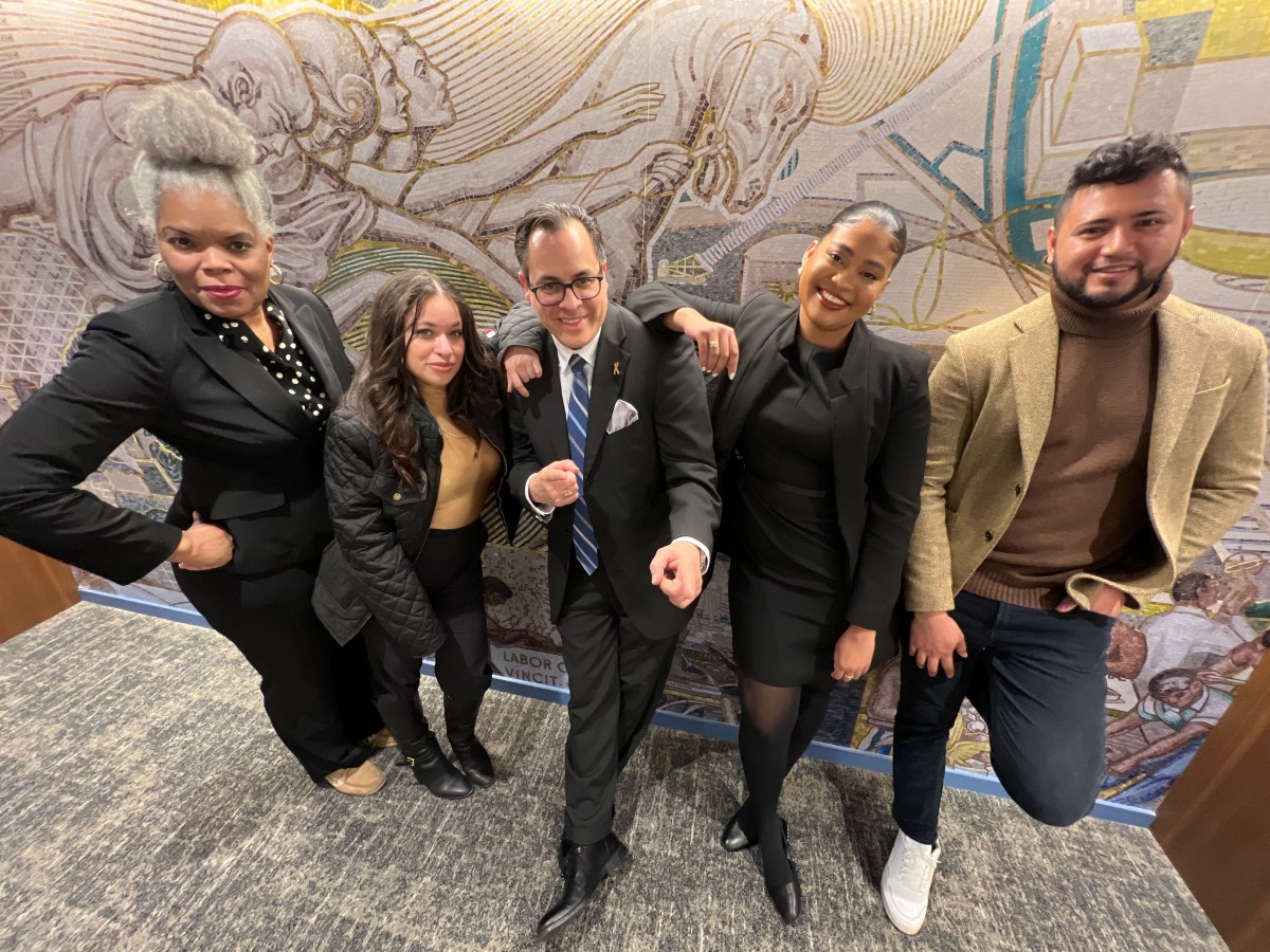 Preparan a nuevos líderes políticos latinos en Nueva York de cara a las elecciones