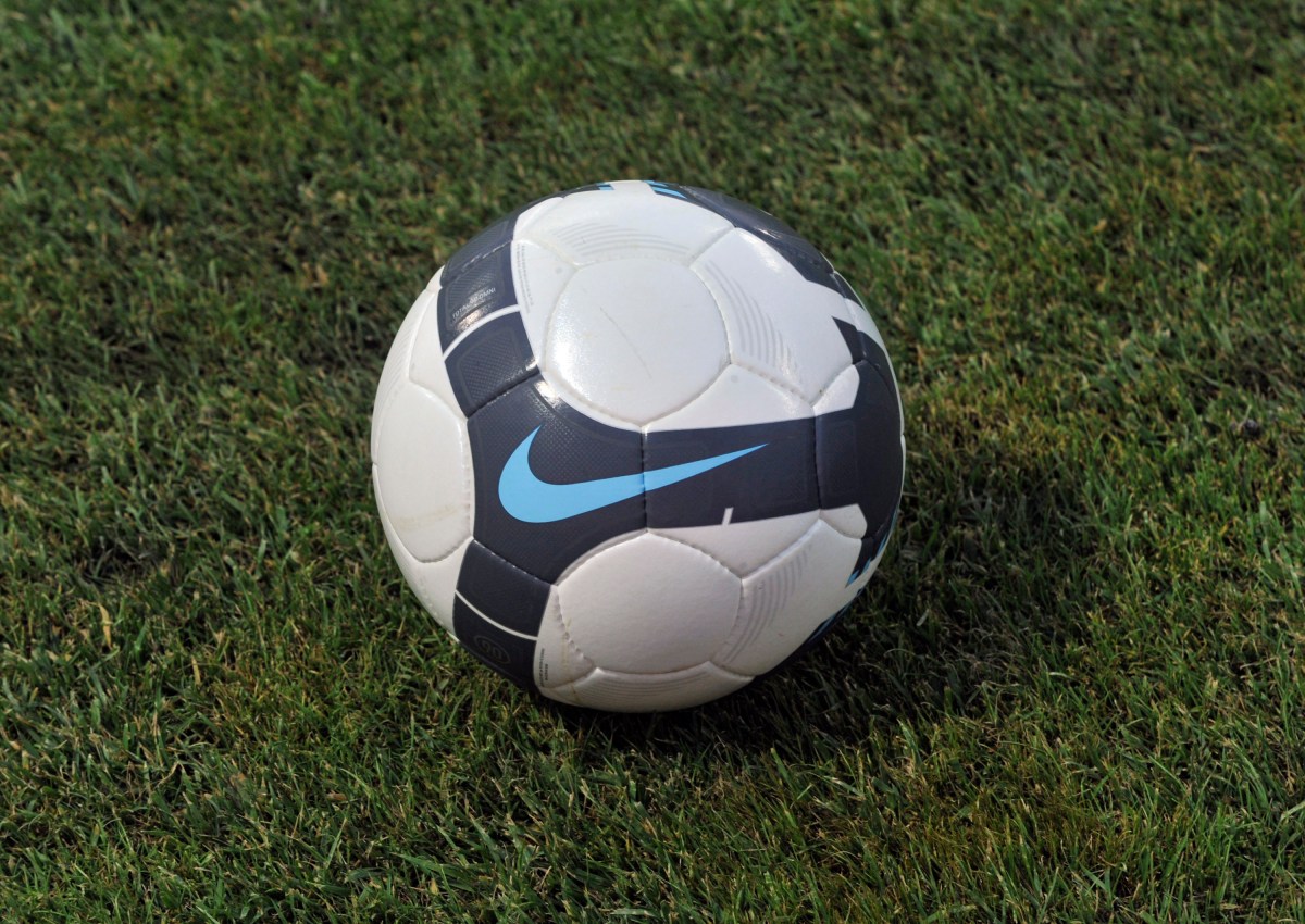 Locura en el fútbol brasileño con golazo de más de 70 metros de distancia [Video]