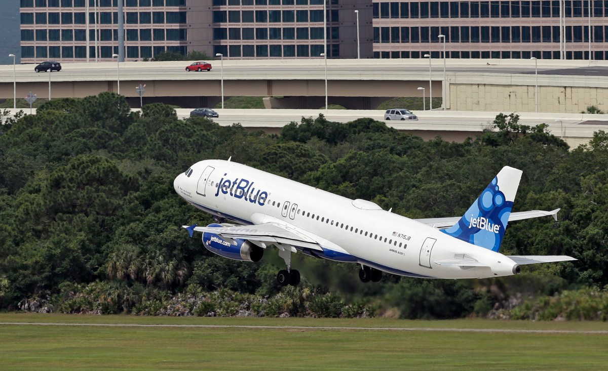 JetBlue promueve esta semana vuelos empezando en $49 a Florida desde el aeropuerto de Long Island en NY