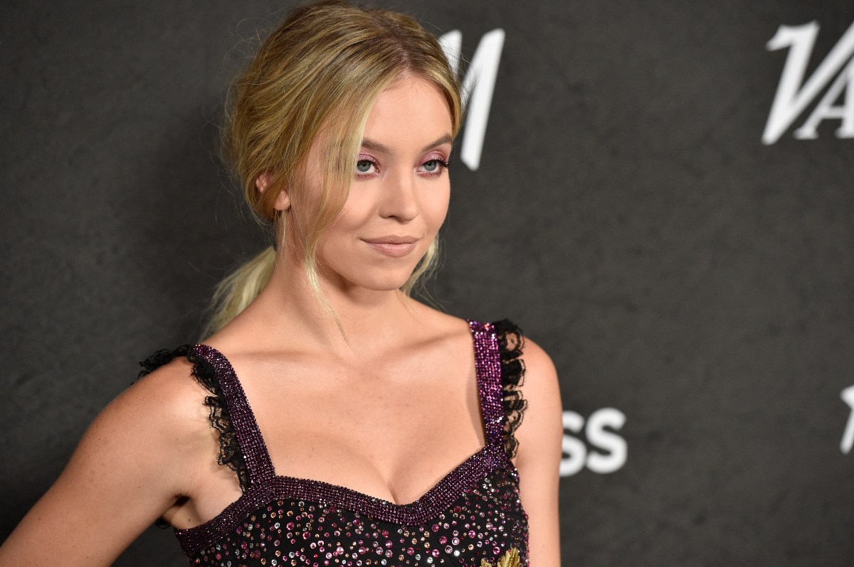 Sydney Sweeney ha comprado un vehículo para recorrer su gran mansión en Florida