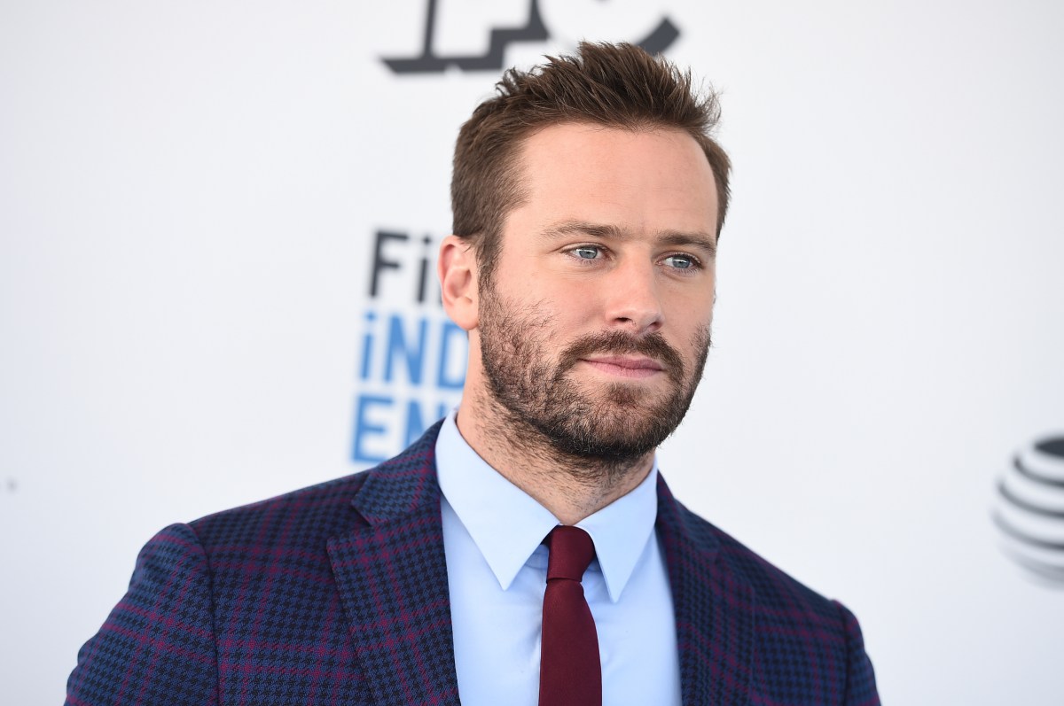 Armie Hammer confiesa que se siente “agradecido” tras acusaciones de canibalismo