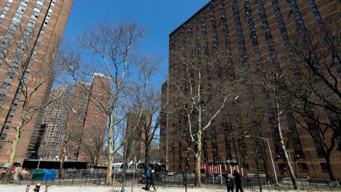 Hay cerca de 85,000 vales de vivienda y más de 25,000 viviendas que actualmente participan en el programa.