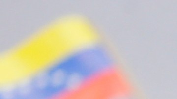 Esposa de Nicolás Maduro recurre a la imagen de Chávez, muerto hace una década, para pedir votos
