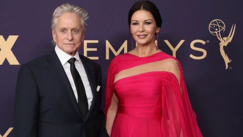 Michael Douglas y Catherine Zeta-Jones se reunieron en esta casa con otras personalidades.