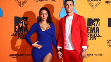 Cristiano Ronaldo y Georgina Rodríguez durante un evento de MTV.