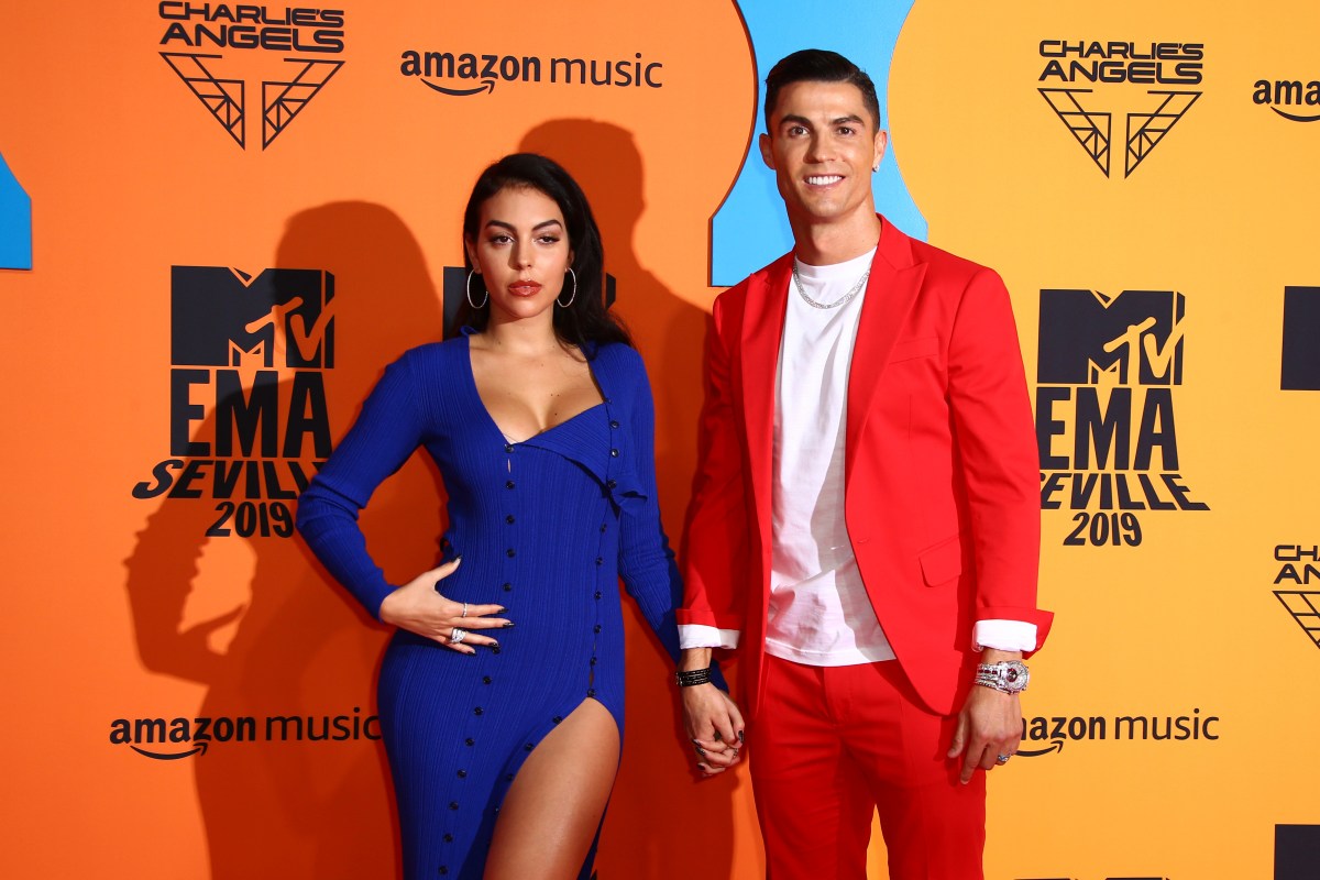 Cristiano Ronaldo y Georgina Rodríguez hacen explotar las redes al mostrar sus figuras en bañador