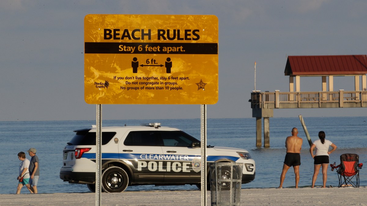 Ataques de tiburón en Florida: los bomberos piden cautela al público