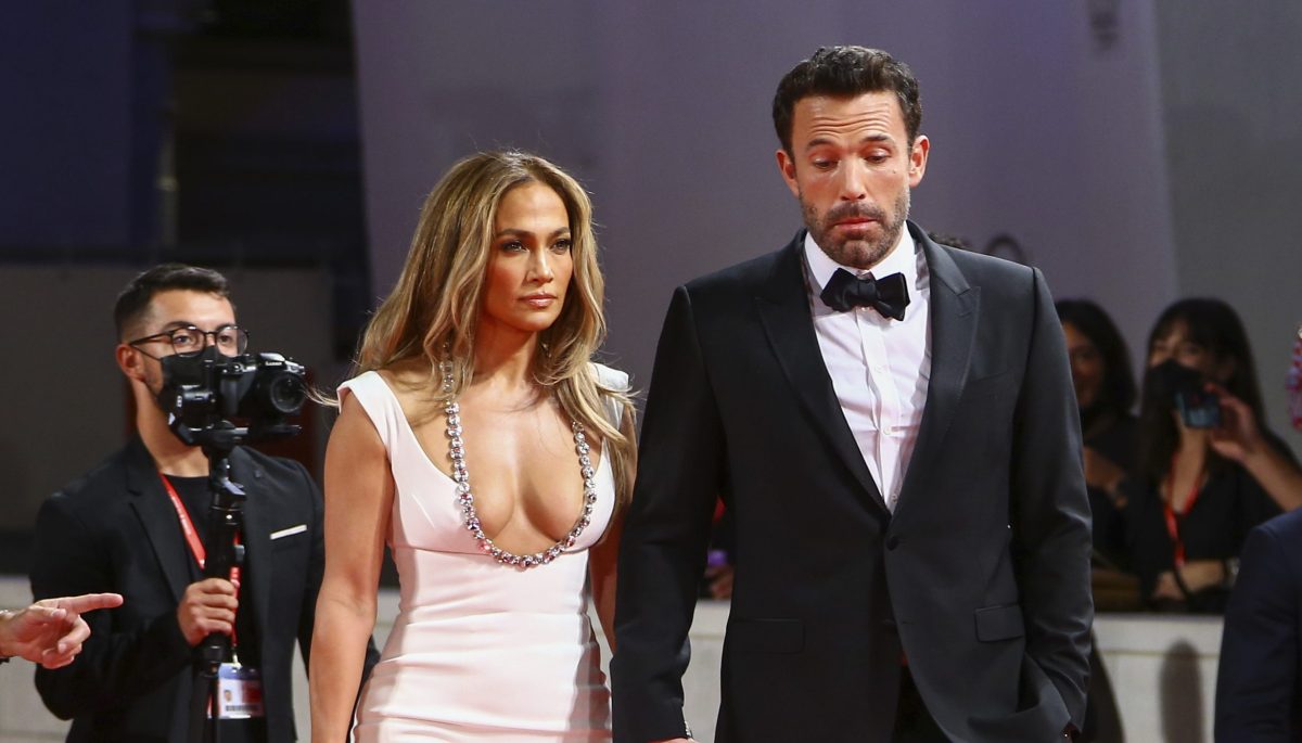 Experta revela que Jennifer López y Ben Affleck estarían comenzado a trabajar en su divorcio
