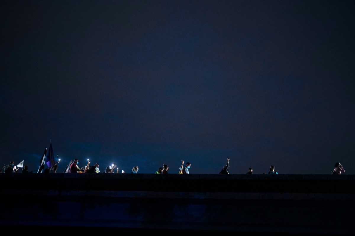 Nuevo apagón en Puerto Rico deja a más de 350,000 residentes sin luz; protesta contra LUMA Energy llega hasta La Fortaleza