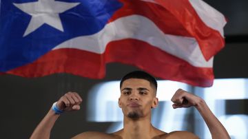 Xander Zayas hizo un buen trabajo en su primera función como peleador estelar en el fin de semana de la gran celebración puertorriqueña en Nueva York.