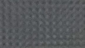 Ryan García posa en la báscula durante un pesaje el viernes 21 de abril de 2023 en Las Vegas. García tiene previsto pelear contra Gervonta Davis en una pelea de boxeo de peso intermedio en Las Vegas el sábado. (Foto AP/John Locher).