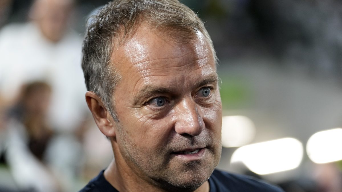 Hansi Flick comenzó a diseñar la nueva plantilla del FC Barcelona para la próxima temporada [Video]