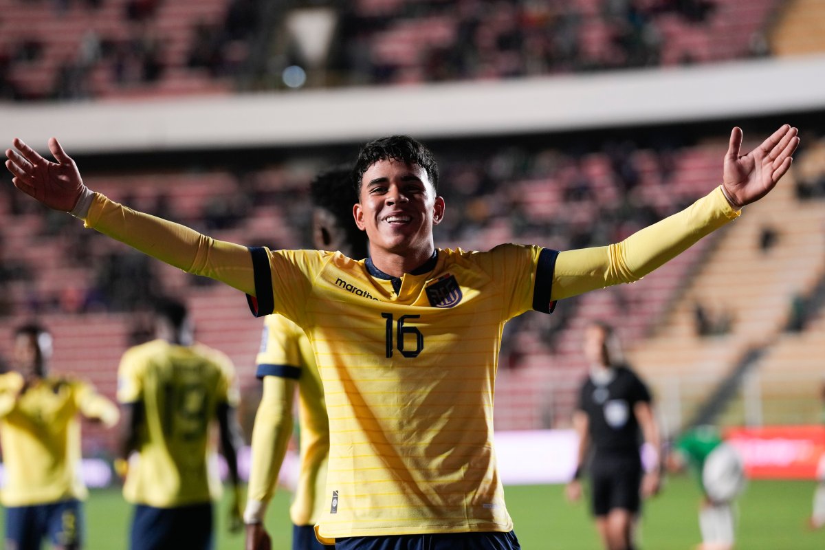 Ecuatoriano Kendry Páez se convierte en el goleador más joven en el siglo XXI en marcar por Copa América