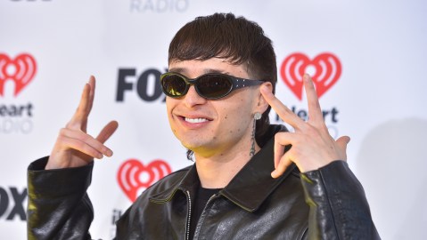 Peso Pluma en los iHeartRadio Music Awards.