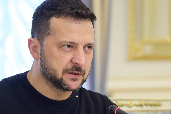 Gobierno de Biden reafirmó a Volodímir Zelenski el compromiso de EE.UU. con la seguridad de Ucrania