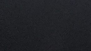 Juan Soto, de los Yankees de Nueva York, sonríe en el dugout después de conectar un jonrón contra los Marineros de Seattle durante la sexta entrada de un juego de béisbol el miércoles 22 de mayo de 2024 en Nueva York. (Foto AP/Frank Franklin II).