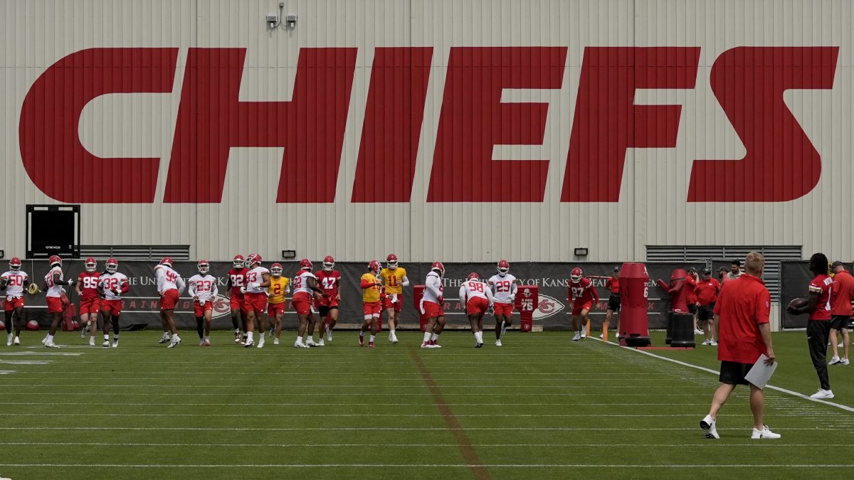 Kansas City Chiefs suspenden práctica por paro cardíaco de uno de sus jugadores