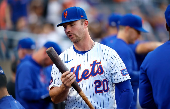 Pete Alonso comentó sobre el fútbol y el rugby antes de la London Series.