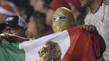 Un hincha de la selección mexicana en el amistoso ante Boivia.
