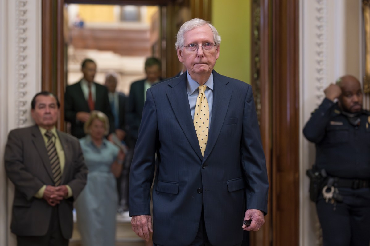 McConnell contradice a Trump: asegura que Biden es un “buen tipo”