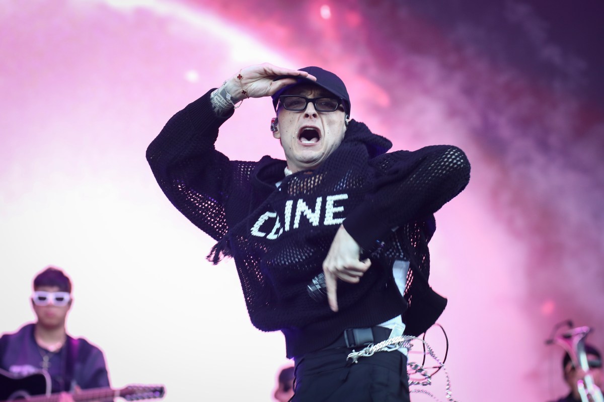 Peso Pluma se fracturó un pie durante su concierto en el Festival Musical Gov Ball de Nueva York