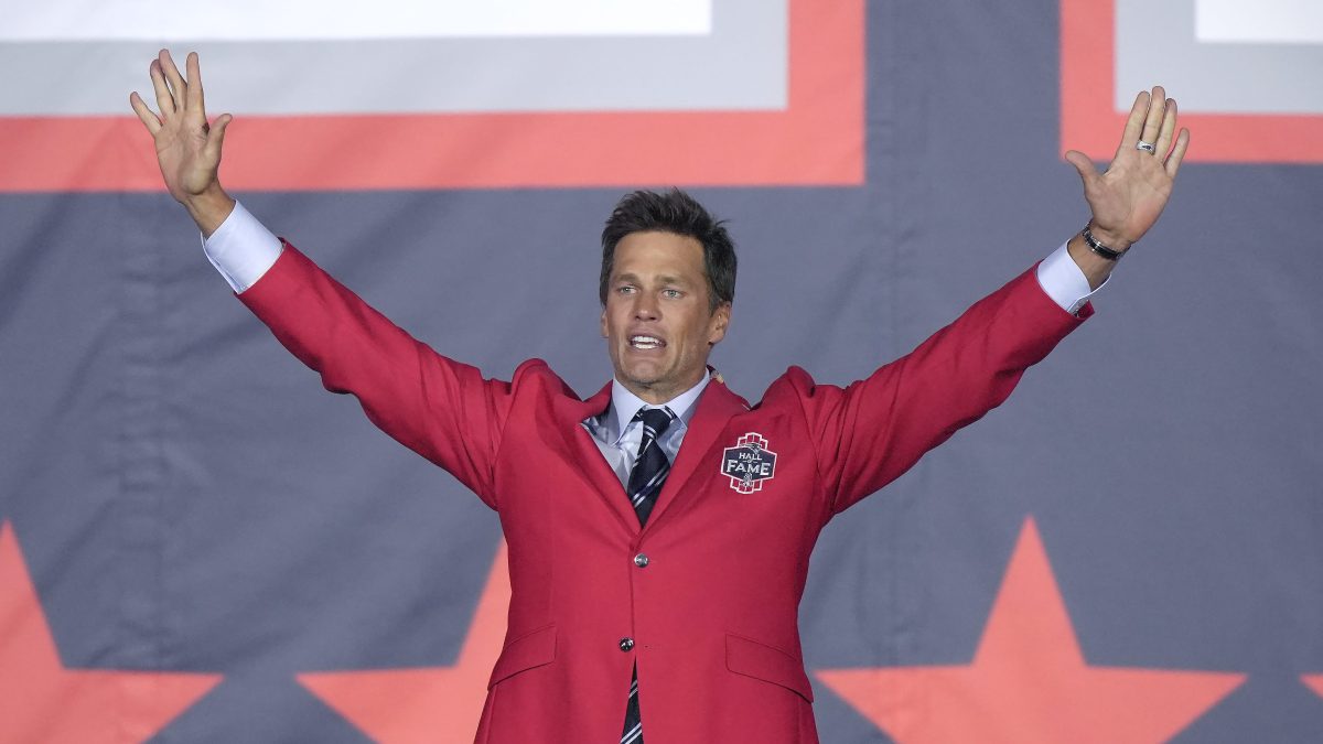 New England Patriots retira el número 12 y regala a Tom Brady emotiva ceremonia de inducción al Salón de la Fama
