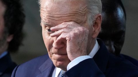 Las insinuaciones sobre el supuesto uso de drogas por parte de Joe Biden para mejorar el rendimiento se suman a los ataques contra su edad y aptitud mental