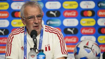 Jorge Fossati aspira comenzar a escribir una nueva historia con Perú en la Copa América ante Chile