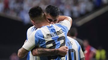"Esta cancha es lamentable": “Cuti” Romero y “Dibu” Martínez se quejaron del campo en Atlanta