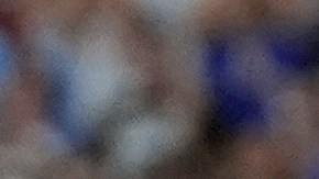 Lautaro Martínez celebra el segundo de sus goles señalando al público presente en el Hard Rock Stadium de Florida.