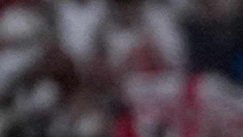 Jude Bellingham celebra con la fanaticada tras marcar su gol ante Eslovaquia.