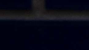 La acera de Manhattan quedó cubierta con charcos de sangre, mientras la basura, la ropa y otros objetos quedaron esparcidos tras el triple acuchillamiento.