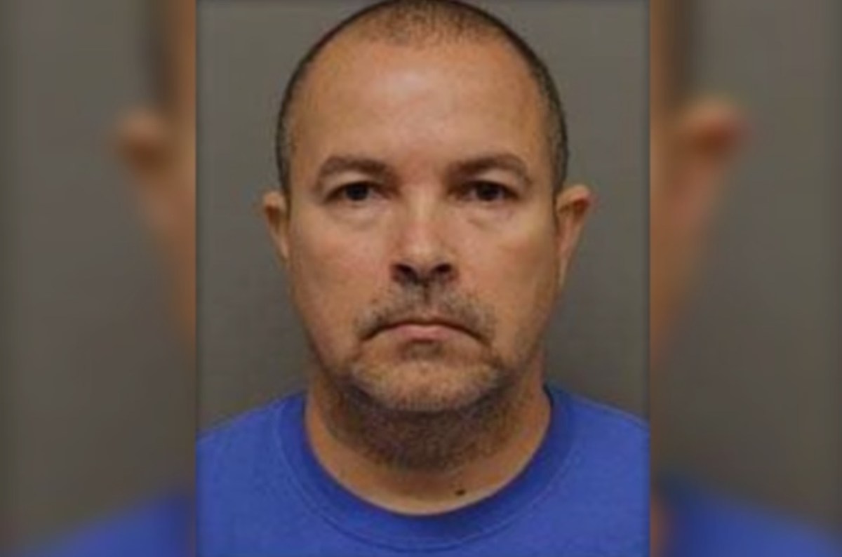 Hombre en libertad bajo fianza por violar a su hijastra la secuestró y asesinó antes de suicidarse