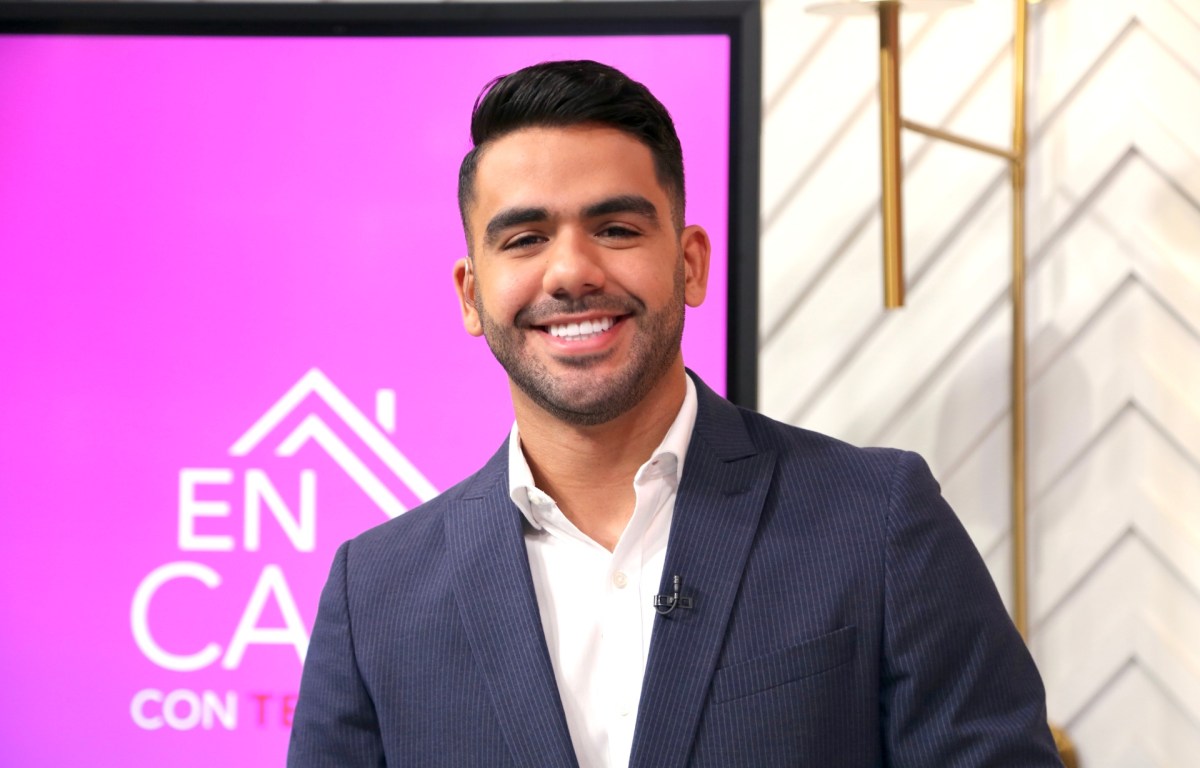 Carlos Adyan disfruta de Lima a pocas horas de conducir el Miss Perú 2024