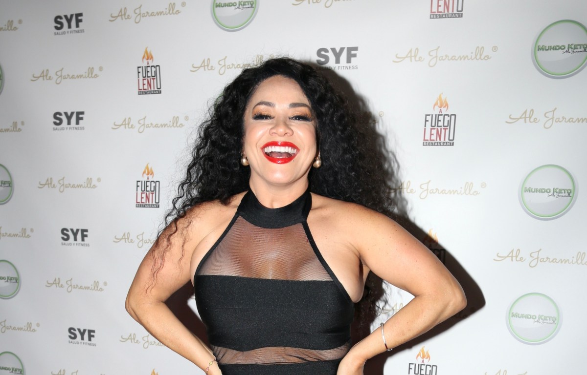 ‘Es vulgar’: el outfit de Carolina Sandoval en ‘¡Siéntese Quien Pueda!’ causa controversia