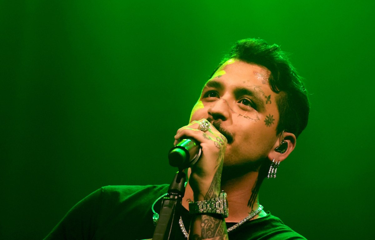 Bajo una inmensa controversia por su romance con Ángela Aguilar: Christian Nodal celebra su primer Día del Padre