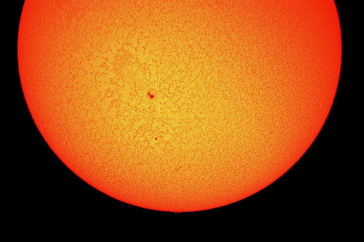 Científicos en alerta por nueva mancha solar